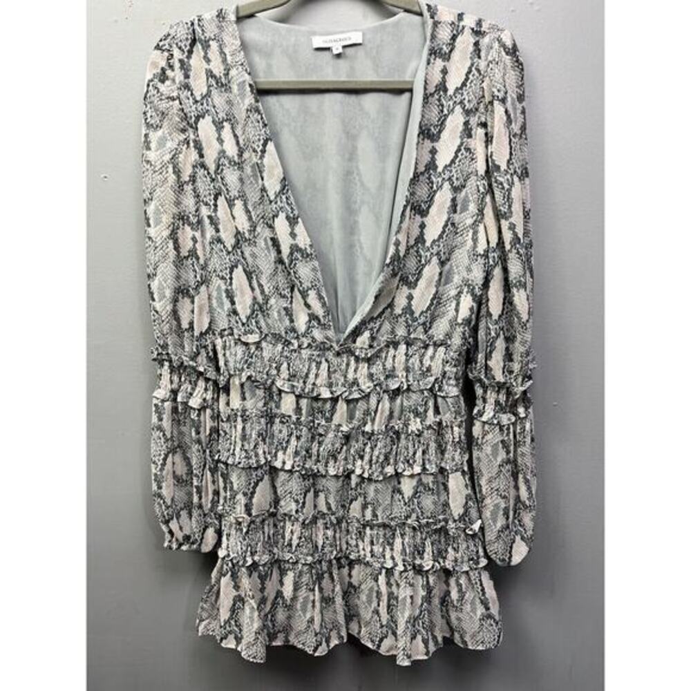 Olivaceous Anthropologie Snakeskin Print Ruffle dress womens size medium gray